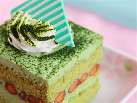 Delicious Matcha Cake Recipe: How to Make the Perfect Green Tea Dessert ...