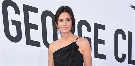 Courteney Cox Shows Off Makeup-Free Face On Instagram: Photo