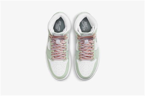 End Features Air Jordan 1 High Og Jordan Sage