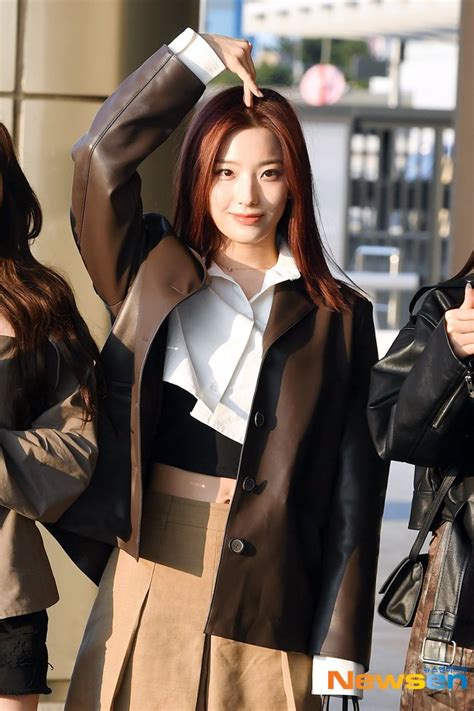 On Twitter Fromis Saerom At Gimpo Airport Off To Japan For The