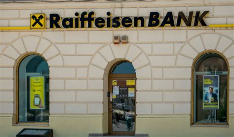 Raiffeisen Bank Confirms Exploring Blockchain Interoperability For Its