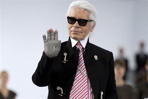 Karl Lagerfeld Completa Anos Frente Da Fendi Veja Curiosidades