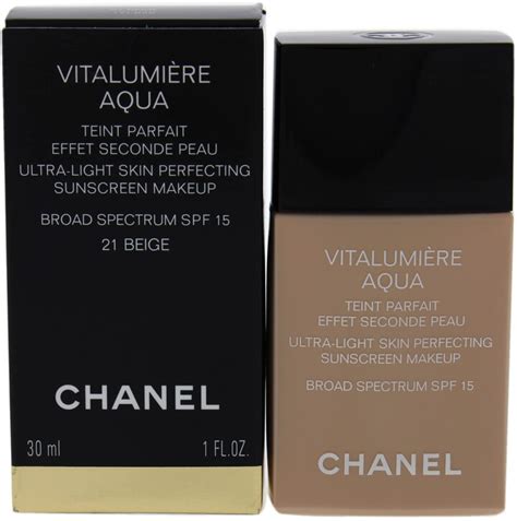 Chanel Vitalumiere Aqua Ultra Light Skin Perfecting Make Up Spf 15