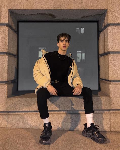 Manu Rios On Instagram “🤳🏻” Streetwear Mode Streetwear Men Outfits Streetwear Fashion