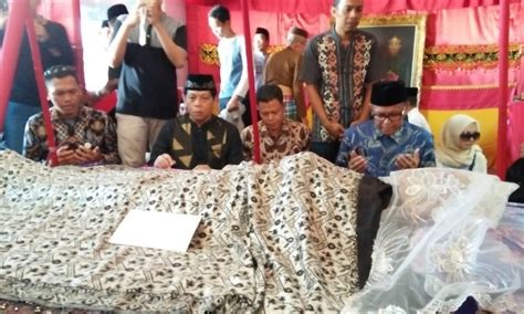 Raja Gowa Andi Maddusila Wafat Prof Nurdin Berduka Fajar