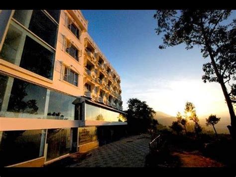 Misty Mountain Resort hotel at Munnar - TravelMarg.com