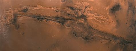 Valles Marineris (https://mymodernmet.com/valles-marineris-photonasa ...
