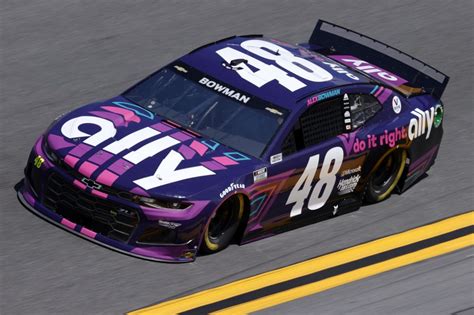 Alex Bowman Earns Daytona 500 Pole Fastest 33