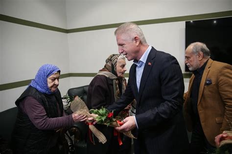 Stanbul Valisi G L Dar Laceze Yi Ziyaret Etti