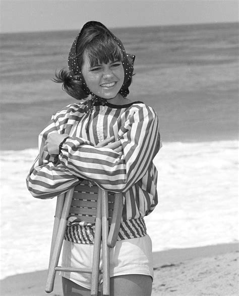 Pin By Lyd On You Want Her For Your Valentine Sally Field Gidget