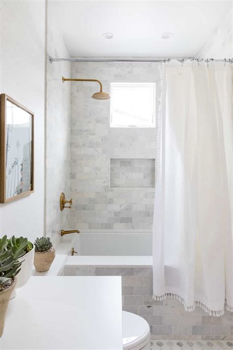 White Bathroom Ideas That Are Simple Sophisticated