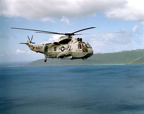 Sikorsky SH-3 Sea King - Price, Specs, Photo Gallery, History - Aero Corner