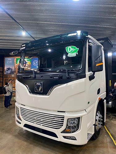 Revista MT Caminhão rodoviário elétrico da XCMG chega ao Brasil