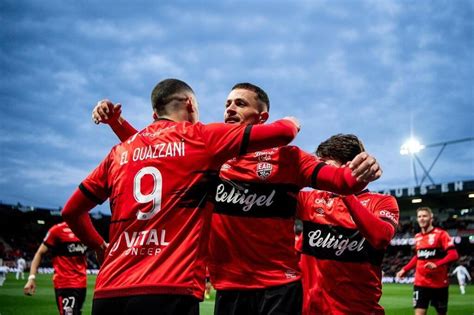 Direct Grenoble Foot Ea Guingamp Suivez Le Match De La E Journ E