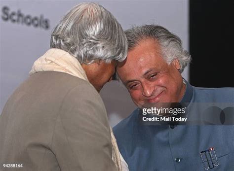 felicitates   premium high res pictures getty images