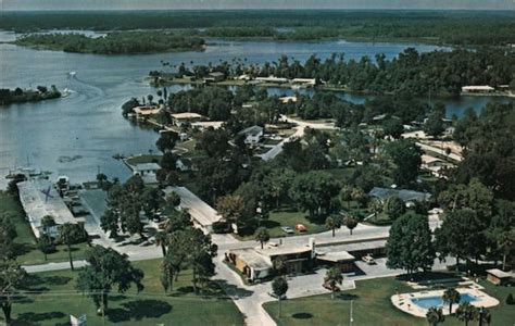 Crystal Lodge Motel Crystal River, FL Postcard