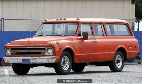 1968 Chevy Carryall Suburban