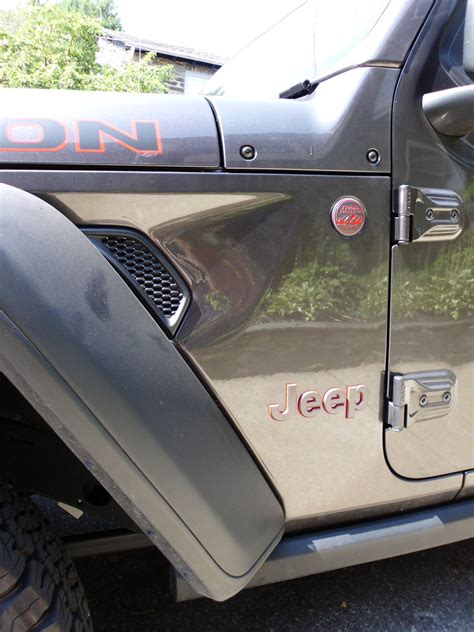 Show the stickers / decals you've added to your Jeep Wrangler JL | Page ...