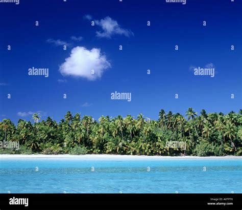 Aitutaki Lagoon Aitutaki Is Stock Photo - Alamy