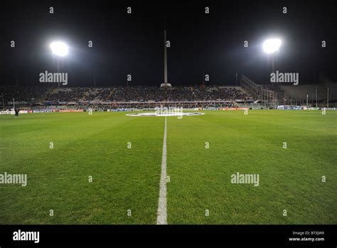 Stadium Pitch Hi Res Stock Photography And Images Alamy