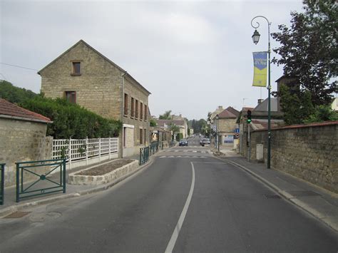 Vue Sud De La Rue De L Hermitage Pontoise La Maison Situ Flickr