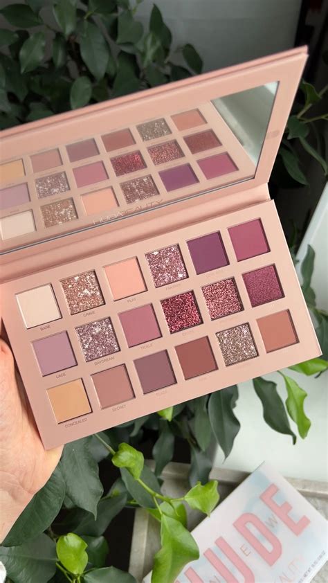 Палетка Huda Beauty The New Nude Eye Shadow Palette Telegraph