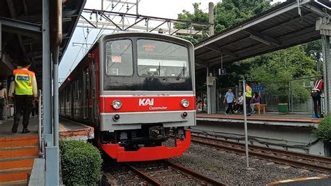 Kumpulan Hunting KRL Commuter Line Di Stasiun Universitas Pancasila