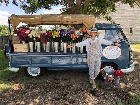 Hope Farms Becomes a Magical New Houston Area Wedding Venue — Bubbles ...