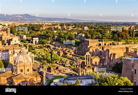 Aerial view of the Roman Forum Stock Photo - Alamy