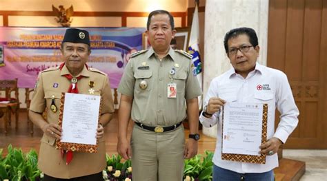 Pramuka Jakut Dan PMI Jakut Teken MOU Kuatkan Kerjasama Dalam