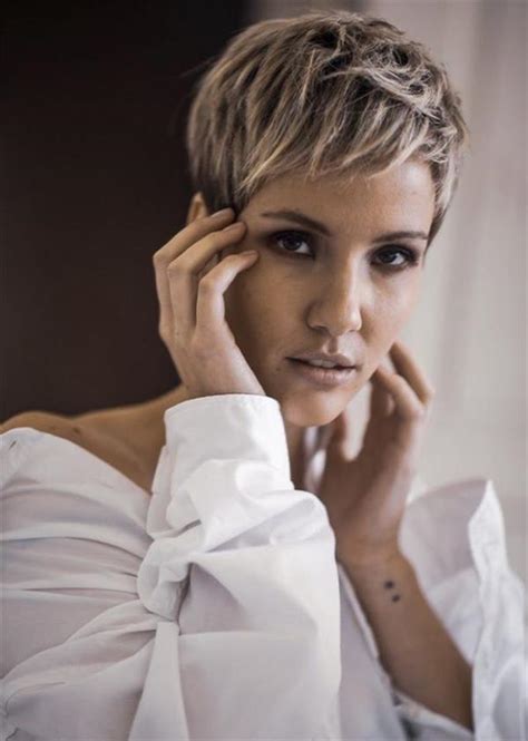 Trendy Woman Super Short Haircut Ideas In Mycozylive