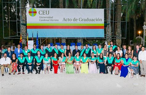 Celebrado el Acto de Graduación de Fisioterapia de la CEU UCH en Elche