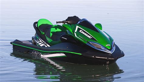 Jet Ski Tout Sur Le Jetski Croisi Re Bateaux Et Navires Yacht Zone