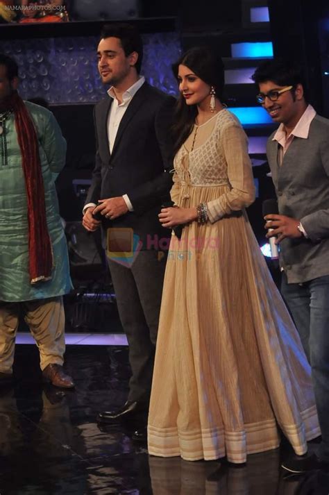 Imran Khan Anushka Sharma On The Sets Of Zee Saregama In Famous On