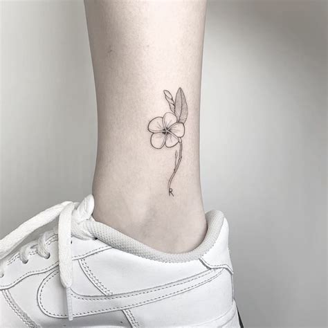 Tattoo | Plumeria tattoo, Plumeria flower tattoos, Tattoos