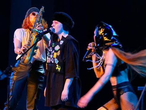 Pussy Riot Putin Un terrorista patriarcale i Måneskin hanno fatto bene a dargli addosso