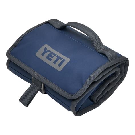 Whole Earth Provision Co YETI YETI Daytrip Lunch Bag Cooler