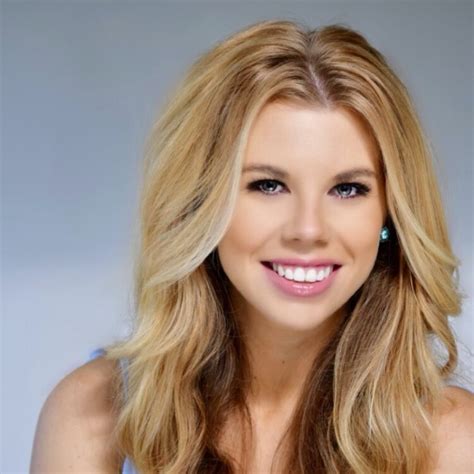 7 Hot Sexy Meg Stier Bikini Pics