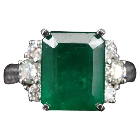 Customizable Antique 4 Ct Certified Natural Emerald And Diamond