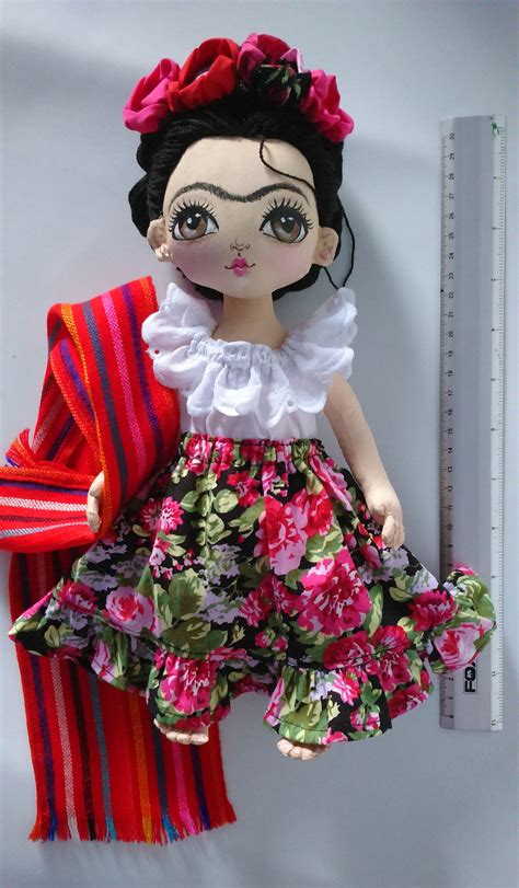 Cada Mu Eca Es Nica Mu Eca Del Arte De Frida Kahlo Art Dolls