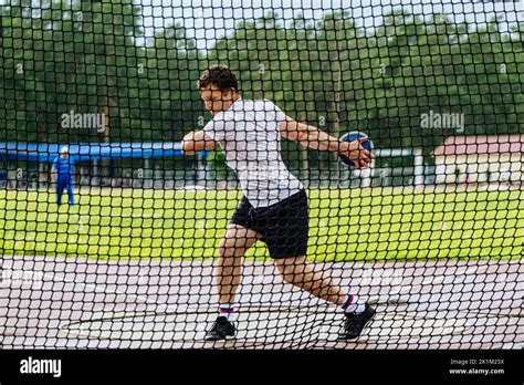 Discus Throwing Attempt Male Athlete Stock Photo Alamy