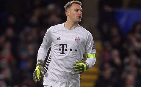 Manuel Neuer Signs New Deal With Bayern Until 2023 Daily Sabah