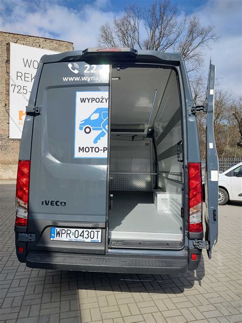 Wynajem Iveco Daily Bus Furgon Ch Odnia Dostawczy Izoterma L Sk