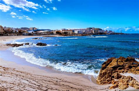 Vista Desde La Playa De Orz N La Playa De Riazor En La Cor Flickr