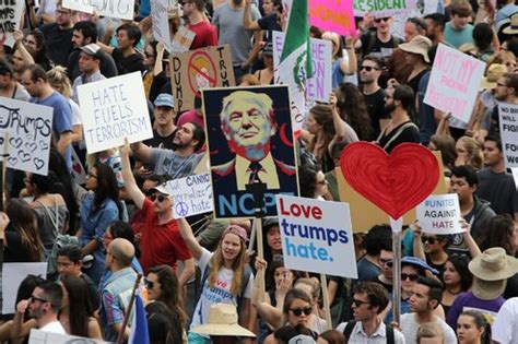 Protesters Take Anti-Trump Message to His Doorstep, and Plan Next Steps ...