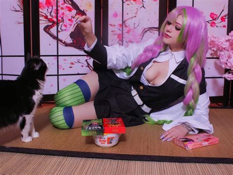 Brasileira F De Demon Slayer Recriou A Mitsuri Em Um Lindo Cosplay