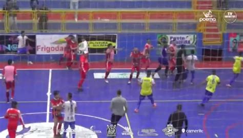 Partida Do Paranaense De Futsal Termina Em Pancadaria Generalizada