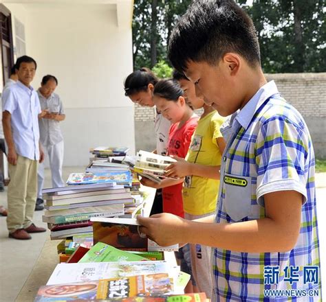 志願者愛心捐贈 助力精準扶貧 每日頭條