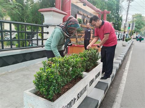 RSUD Ir Soekarno Kab Sukoharjo Kerja Bakti Bersama Ciptakan