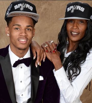 Who Is Dejounte Murray Girlfriend And Parents?